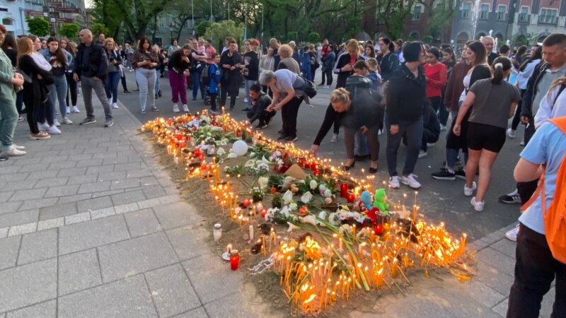 Subotica odala poštu stradalima u pucnjavi u beogradskoj školi