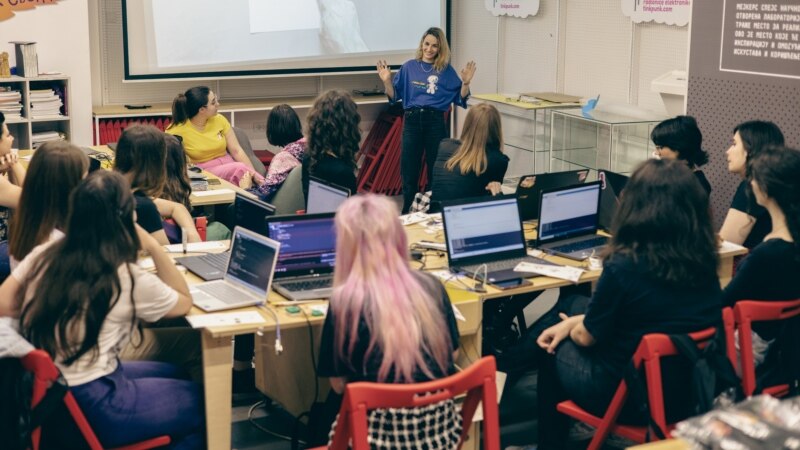 Razbijanje tabua: Elektronika i programiranje jesu za devojke 