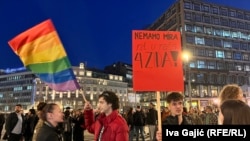 Србија - Протест против полициската бруталност врз ЛГБТ+ лицата, во Белград, 6 март 2024 година.