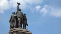 Во Бугарија исчезнуваат спомениците од комунизмот