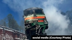 ბელარუსიდან წამოსული მატარებელი, რომელიც დივერსანტებმა ააფეთქეს. რუსეთი, ბრიანსკის რაიონი, 2023 წლის მაისი