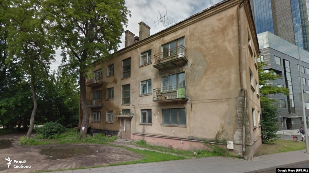 L'edificio a Vilnius dove aveva sede l'azienda di Aleksin nel 2012.  Una foto di allora.