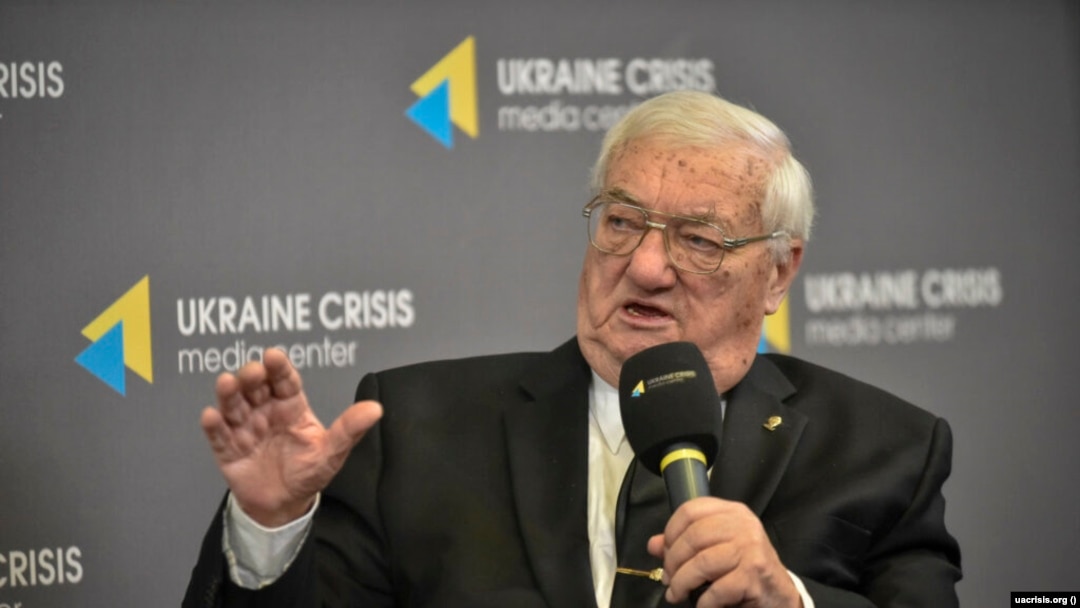 Юрій Щербак під час презентації книги «Вбити імперію зла. Росія – вічний ворог України», листопад 2023 року. Київ. Український дім, УКМЦ