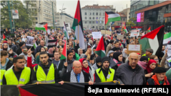 Na ulice Sarajeva, da bi podržalo Palestince, izašlo je nekoliko stotina ljudi, 12. novembar 2023.