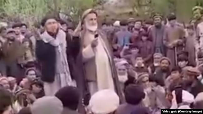 څو ورځې وړاندې بدخشان کې د کوکنارو د فصل اړولو پر وخت هم د طالبانو په ډزو د څو ملکي وګړو د مرګ ژوبلې خبر ورکړل شوی و چې پر ضد یې اعتراضونه وشول