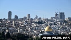 Pogled na Kupolu na stijenu i kompleks džamije Al-Aksa, trećem najsvetijem mjestu islama u starom gradu Jerusalemu, 7. januara 2024. 