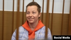Russian theater director Yevgenia Berkovich in court (file photo)