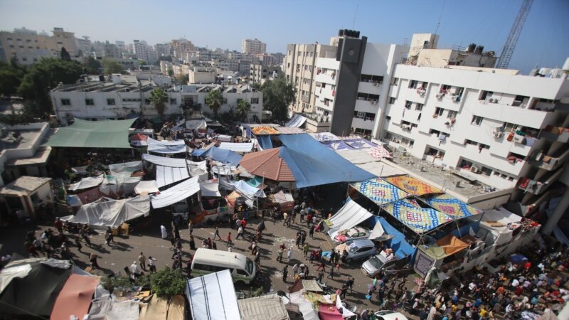 Gaza hassahanasynyň müdiri ölenleriň 'köpçülikleýin mazarda' jaýlanandygyny aýdýar