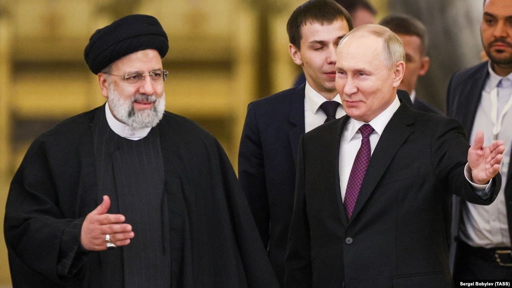 Президент РФ Владимир Путин и президент Ирана Ибрахим Раиси во время встречи в Кремле. 7 декабря 2023 года