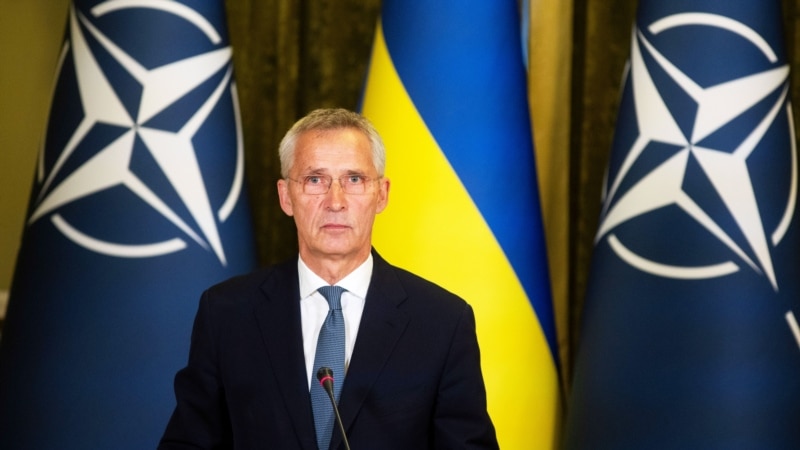 Stoltenberg: Ukrayinağa qoltutuv NATO sammitiniñ 