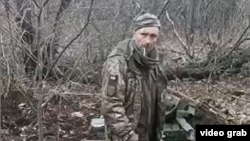 6 березня було оприлюднене відео, на якому, ймовірно, російські військові розстрілюють беззбройного чоловіка в українській військовій формі після того, як він каже «Слава Україні»