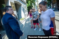 Бившият главен прокурор Сотир Цацаров беше публично защитаван от Любена Павлова и организацията ѝ "План Б" през 2015 г., когато Петьо Петров сам напусна съдебната система.