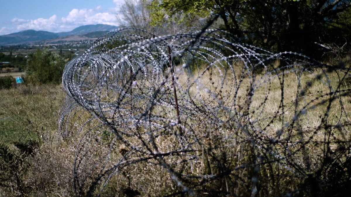 The Russian military mortally wounded a citizen of Georgia when he tried to detain him