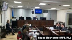 Під час судового засідання Одарченко заперечив, що давав хабар голові Державного агентства відновлення та розвитку інфраструктури Мустафі Найєму