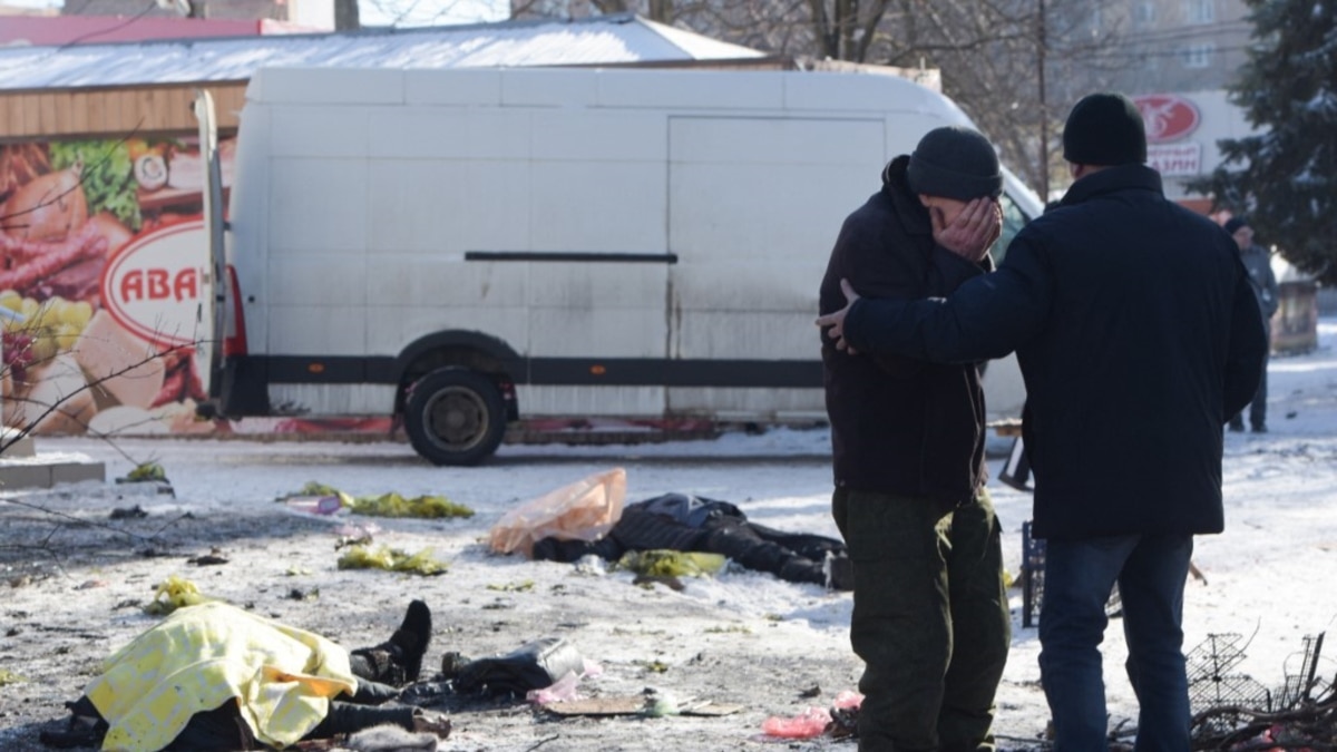 Обстрел рынка в Донецке. Почему дончане подозревают Россию