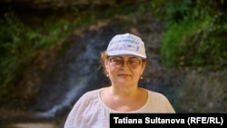 Ludmila Iftodi organizează excursii la Mănăstirea rupestră Țipova și în canion, la cascade