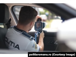 Aproximativ 5% dintre cei peste 50.000 de șoferi controlați recent de polițiști într-o campanie împotriva vitezei, într-o amplă acțiune desfășurată la nivel european, circulau cu cel puțin 50 de km/h peste viteza legală admisă.