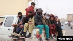 Thousands of desperate Afghans make risky journeys into Iran to seek employment. (file photo)