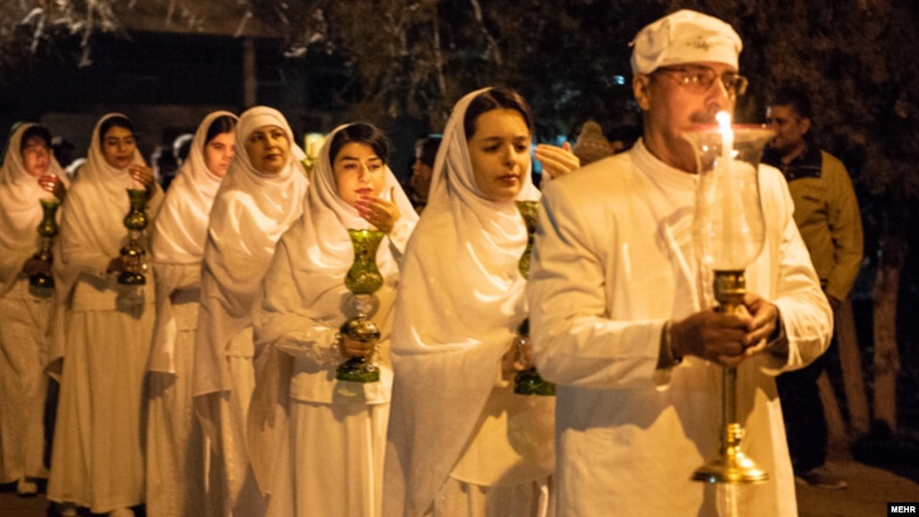 عکس آرشیوی از برگزاری جشن سده در شیراز