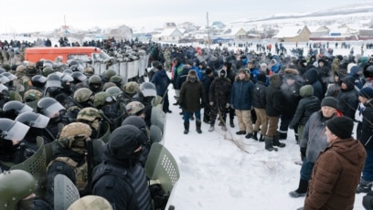 Хиляди участници в най големия бунт в рамките на Русия от
