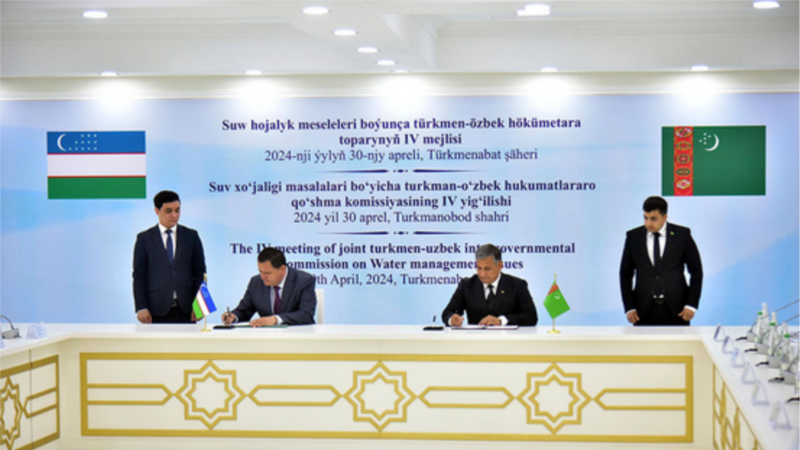 Türkmen-Özbek gatnaşyklarynyň giňemegini 'düşnüksiz gorky we pikirdäki ýapyklyk' bökdeýär