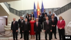 Членовите на техничката Влада која ќе ја води премиерот Талат Џафери, 28 јануари 2024 година. На фотографијата не се министрите од опозициската ВМРО-ДПМНЕ