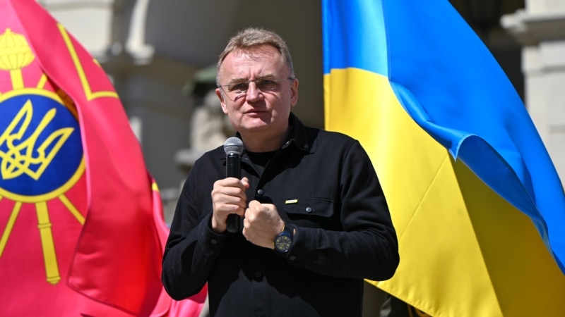 Львів: поліція затримала чоловіка, який облив Садового невідомою рідиною