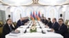 Miniștrii de externe ai Armeniei și Azerbaidjanului încep discuțiile la Almatî.
