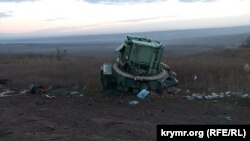 Остатки уничтоженной военной техники ВСУ возле села Роботино в Запорожской области Украины