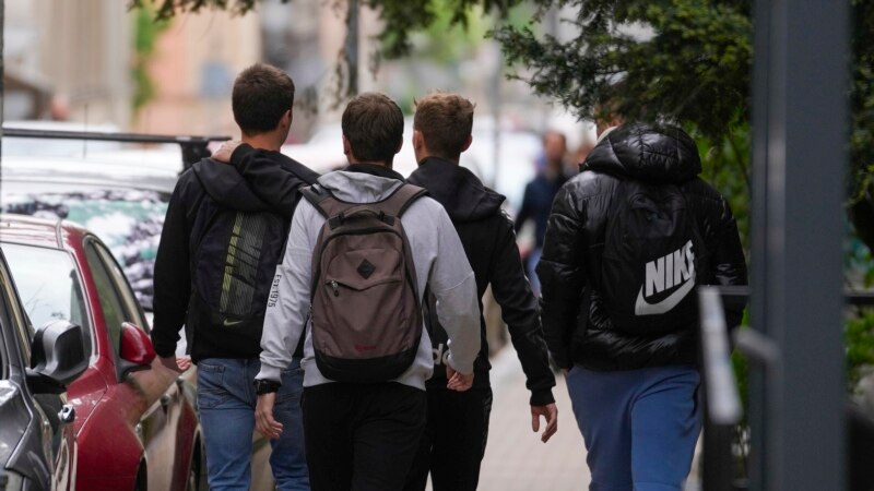 'Moramo da pokažemo šta osećamo': Kako nastavnici u Srbiji gledaju na povratak u škole?
