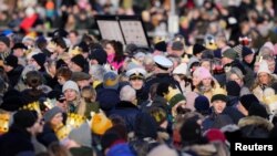 Okupljeni pred palačom, 14. januara 2023.