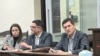 Андрій Одарченко зі своїми захисниками на засіданні Вищого антикорупційного суду, 22 листопада 2023 року 