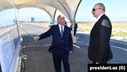Prezident İlham Əliyev pullu yolun açılışında. 2023