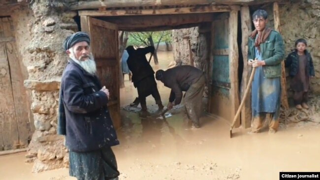 د مخکینیو سېلابونو زیانمن شوي وایی مرستې ورسره نه دي شوي او باید وشي