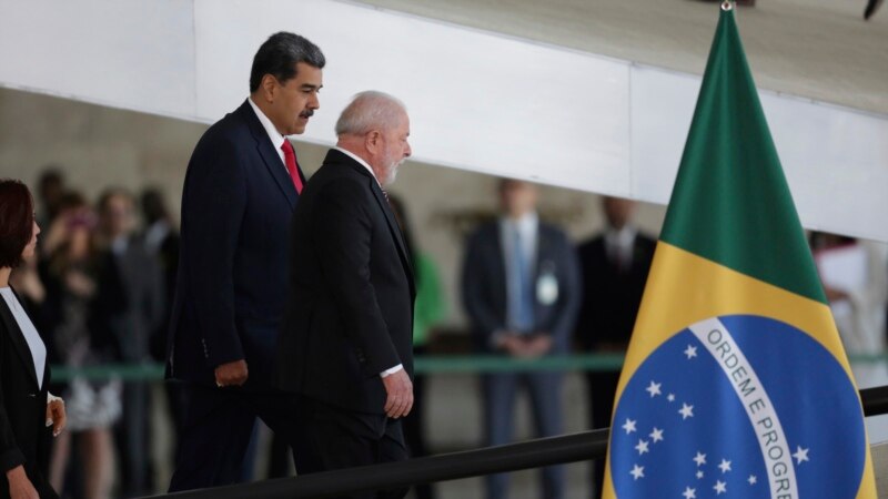 Maduro u prvoj poseti Brazilu  od 2015. godine