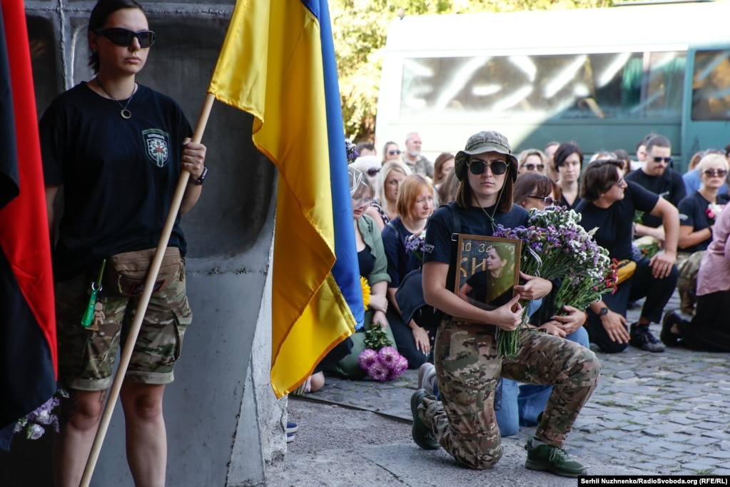 Прощання та поховання відбулося на Байковому кладовищі