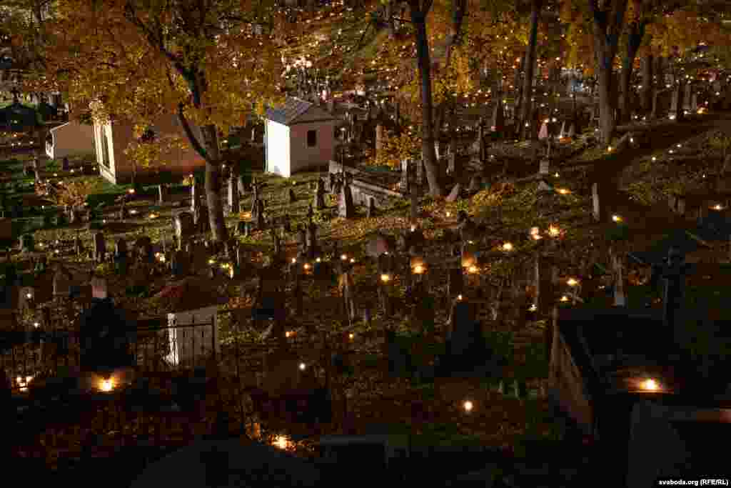 The Rasos Cemetery in Vilnius, Lithuania, was lit up on November 1 with thousands of candles to honor the dead, including many famed Belarusians.&nbsp;