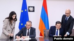 Подписание соглашения