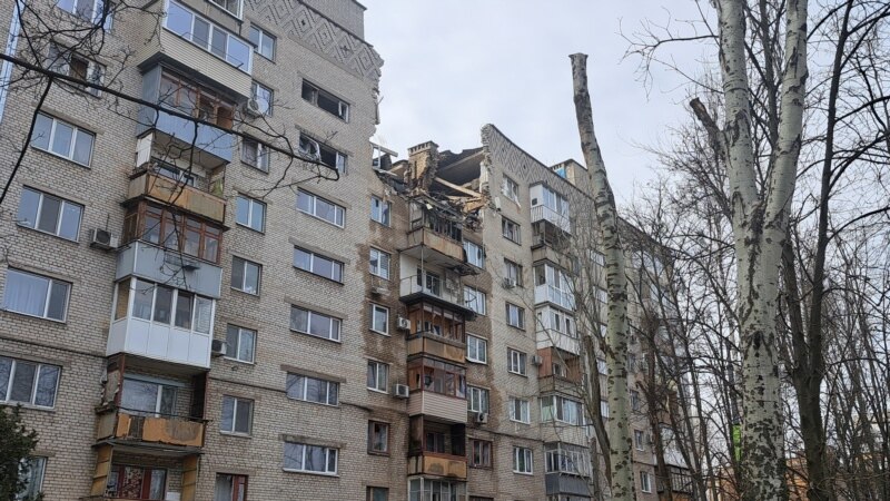 В результате атаки РФ в Днепре горит пятиэтажка, есть погибшие – власти