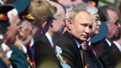 Predsednik Rusije Vladimir Putin na Paradi pobede