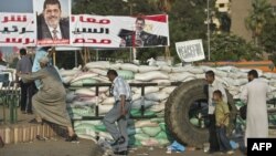 Барикади на місці сидячого страйку прихильників Мухаммада Мурсі в Каїрі, фото 4 серпня 2013 року