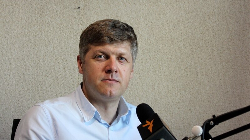 Veaceslav Berbeca: Este greu să ții pasul agilității politicienilor moldoveni