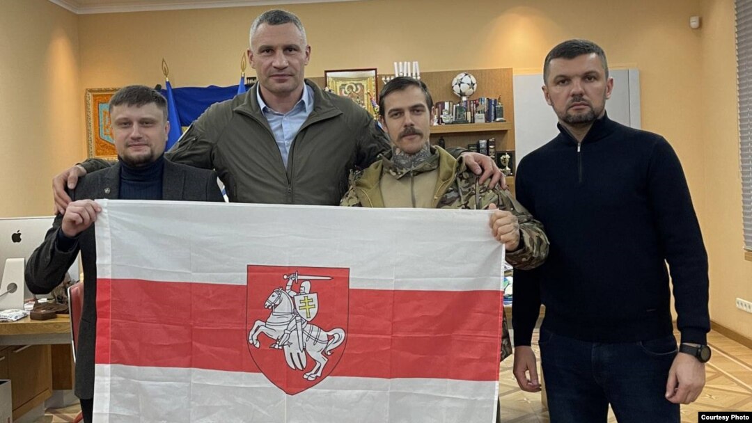 Прадстаўнікі Палка Каліноўскага падчас сустрэчы з мэрам Кіева Віталём Клічко ў лістападзе 2022 года