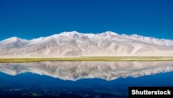 The alpine lake of Bulunkul in Tajikistan.