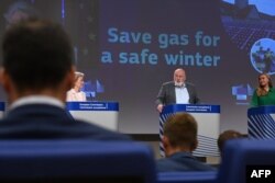 „Economisiți gaz pentru o iarnă sigură!”, e mesajul oficialilor europeni prin care încearcă să convingă statele membre să consume în mod responsabil rezervele de gaze.