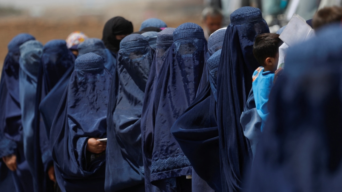 Afghanistan: Taliban Deprive Women of Livelihoods, Identity