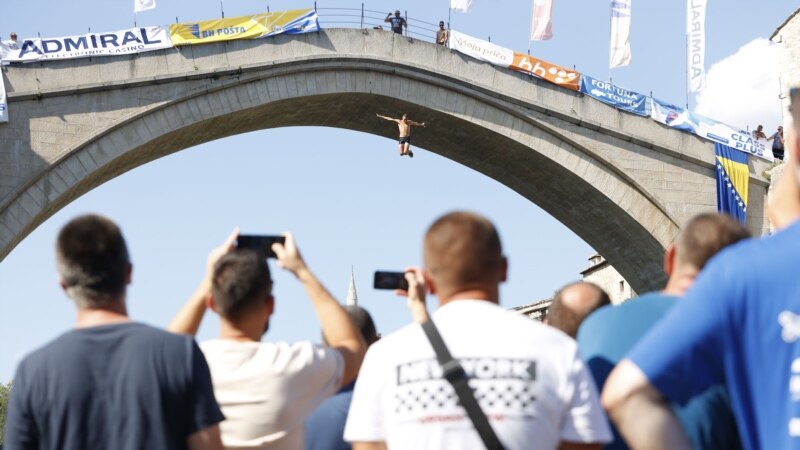 Kazić i Krnjić pobjednici skokova sa Starog mosta u Mostaru