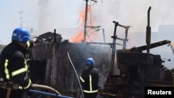След руската въздушна атака на пристанищет в Одеса избухнаха пожари. 