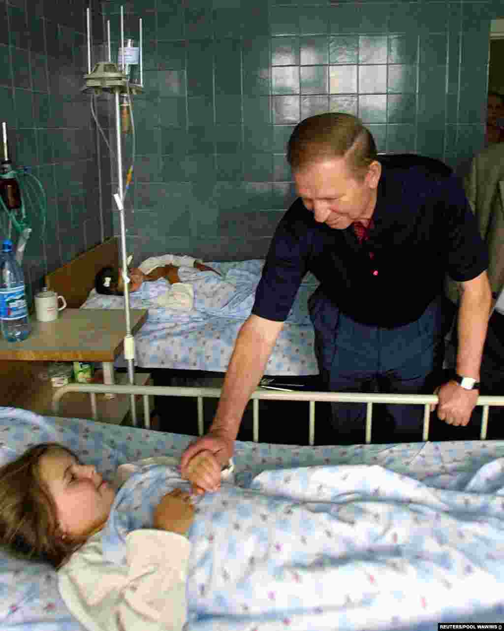 Then-Ukrainian President Leonid Kuchma visited crash victims on the day of the accident. Kuchma&nbsp;publicly blamed the military for the disaster and dismissed the head of the Ukrainian Air Force.