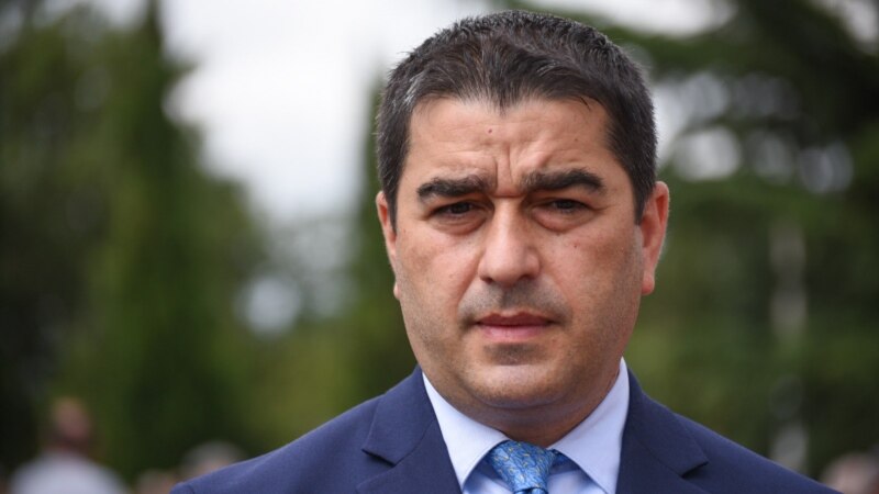 პაპუაშვილს ვეტოს საკითხზე ზურაბიშვილის განცხადება „საშიშ სიგნალად” მიაჩნია
